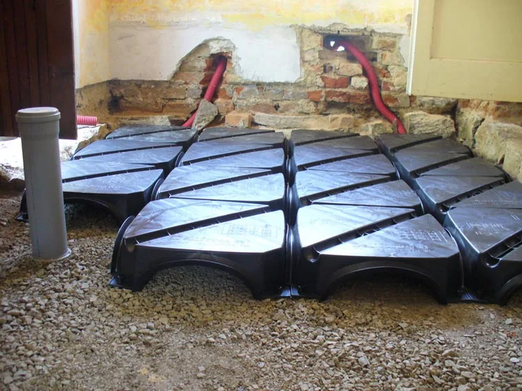 Průběh rekonstrukce sklepního ateliéru v Praze, fotografie 7